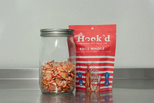 Totally Hook'd Freeze-Dried Krill Treats for Dogs & Cats (1 oz)